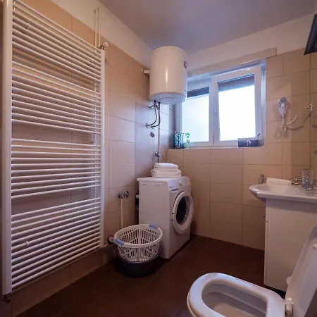 Downtown アパート *