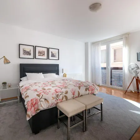 Downtown Apartamento Zadar