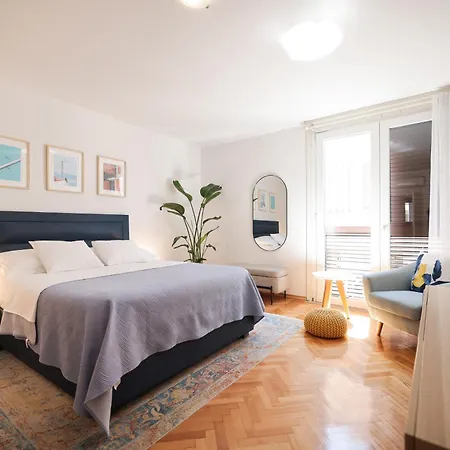 Downtown Apartman *